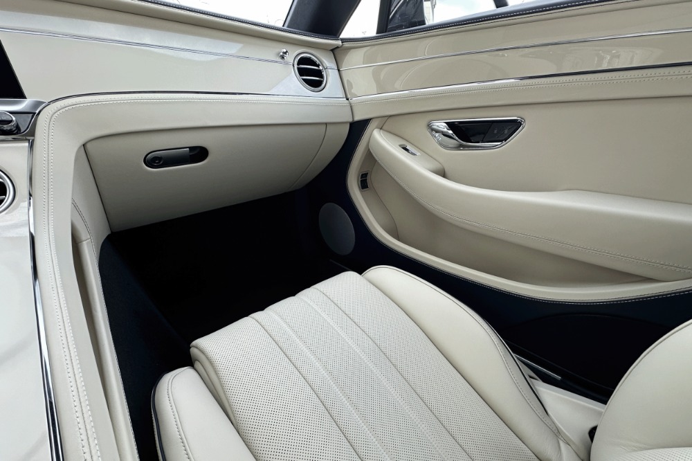 2026 Bentley Continental GT Base - Photo 12